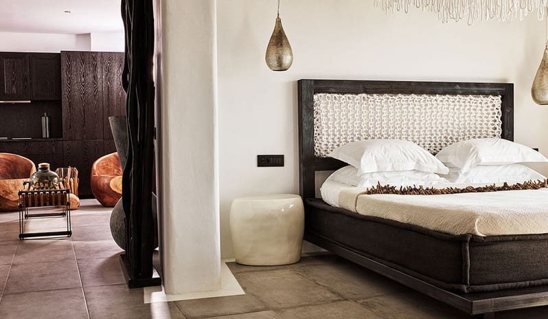 Myconian Utopia Grand Majestic Suite with Outdoor Jacuzzi Bedroom